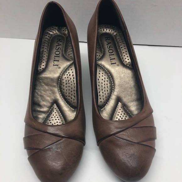 Rasolli brown 2 1-2” heels size 6 - Picture 1 of 7